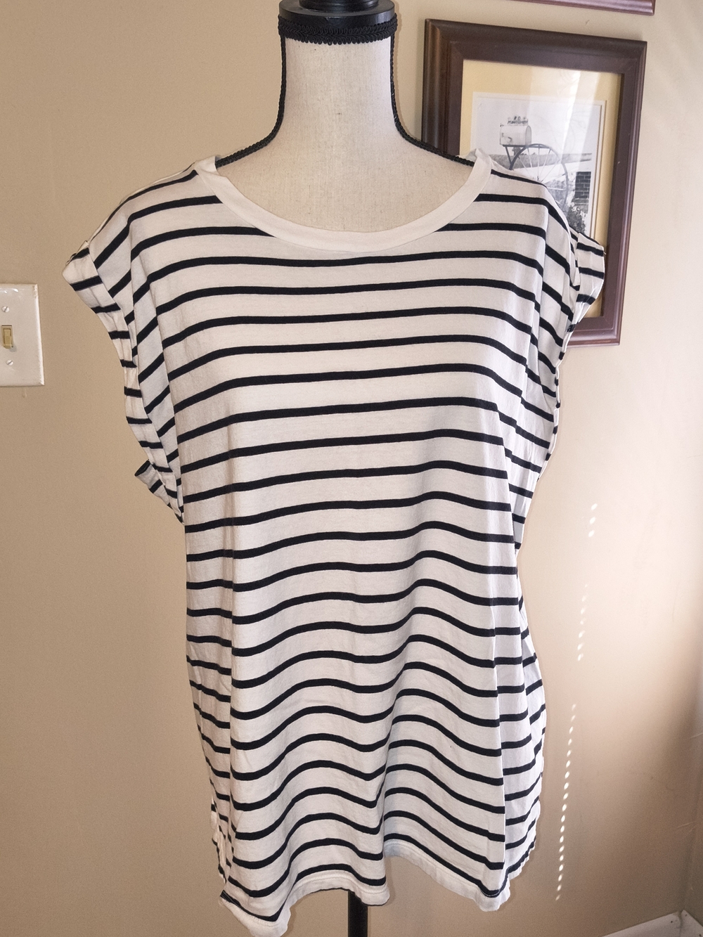 Ava & Viv Black and White Striped Short Sleeve Tee